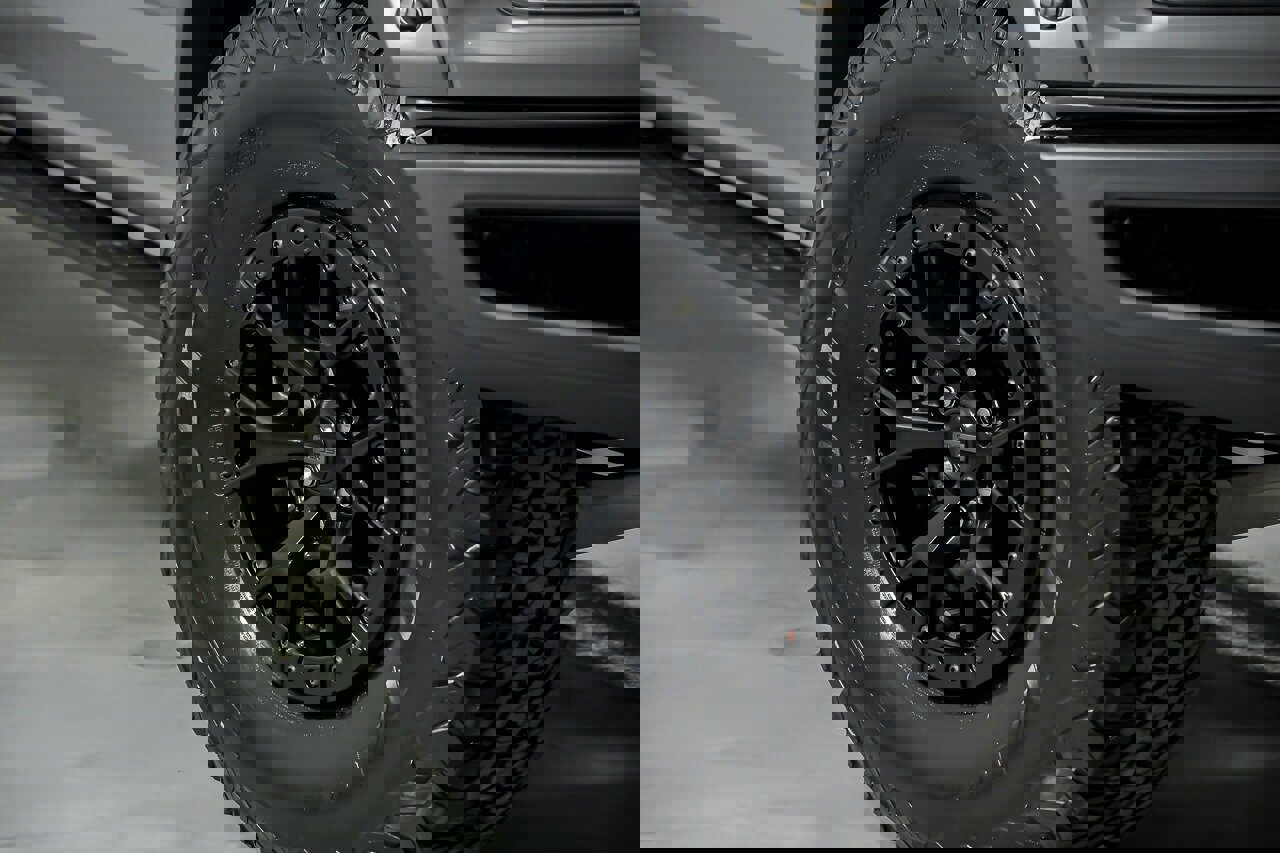 Used 2018 Ford F150 Raptor w/ Equipment Group 802A Luxury image 4