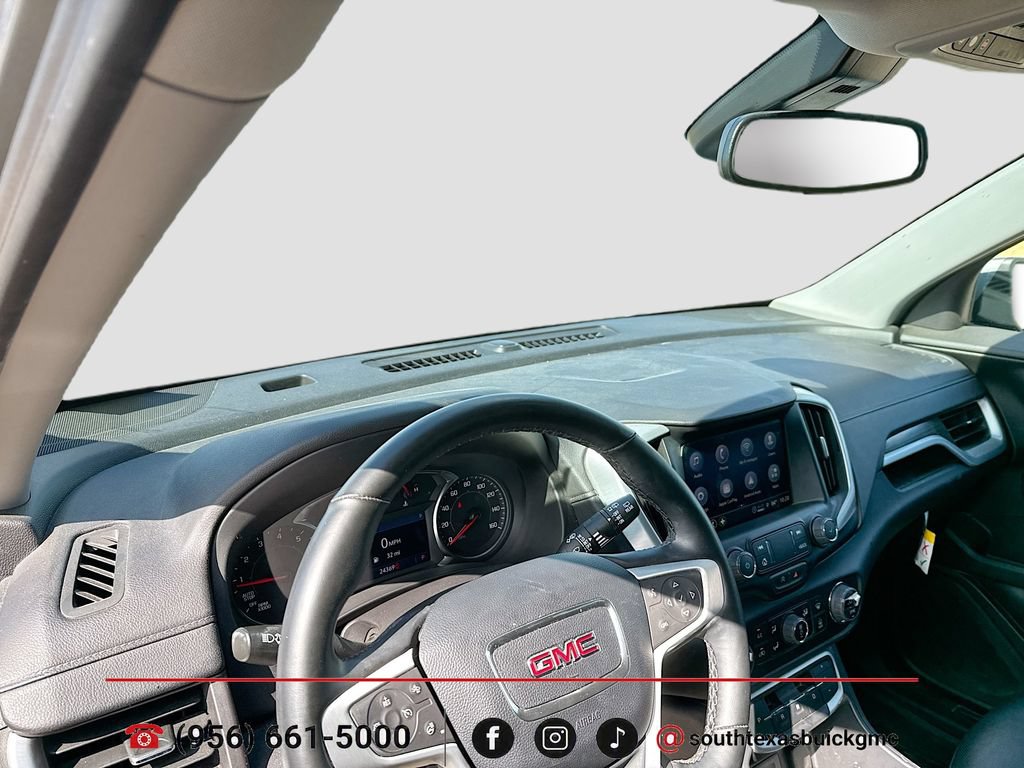 Used 2024 GMC Terrain SLT AWD/4WD image 11