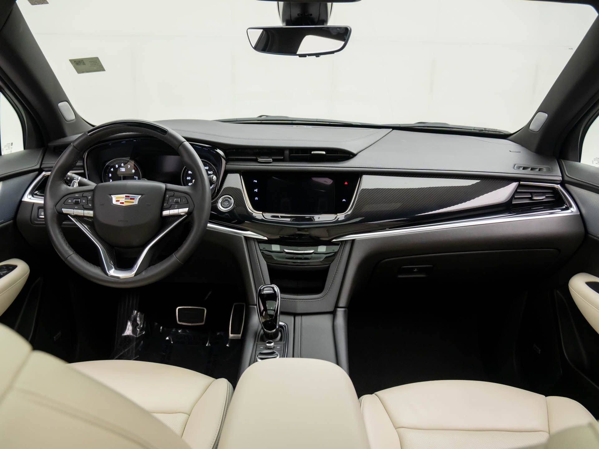 Certified 2024 Cadillac XT6 Sport w/ Technology Package image 14