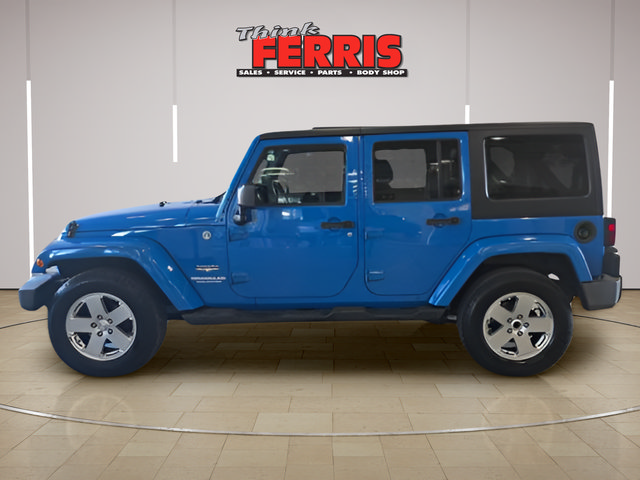Used 2012 Jeep Wrangler Unlimited Sahara w/ Connectivity Group AWD/4WD image 2