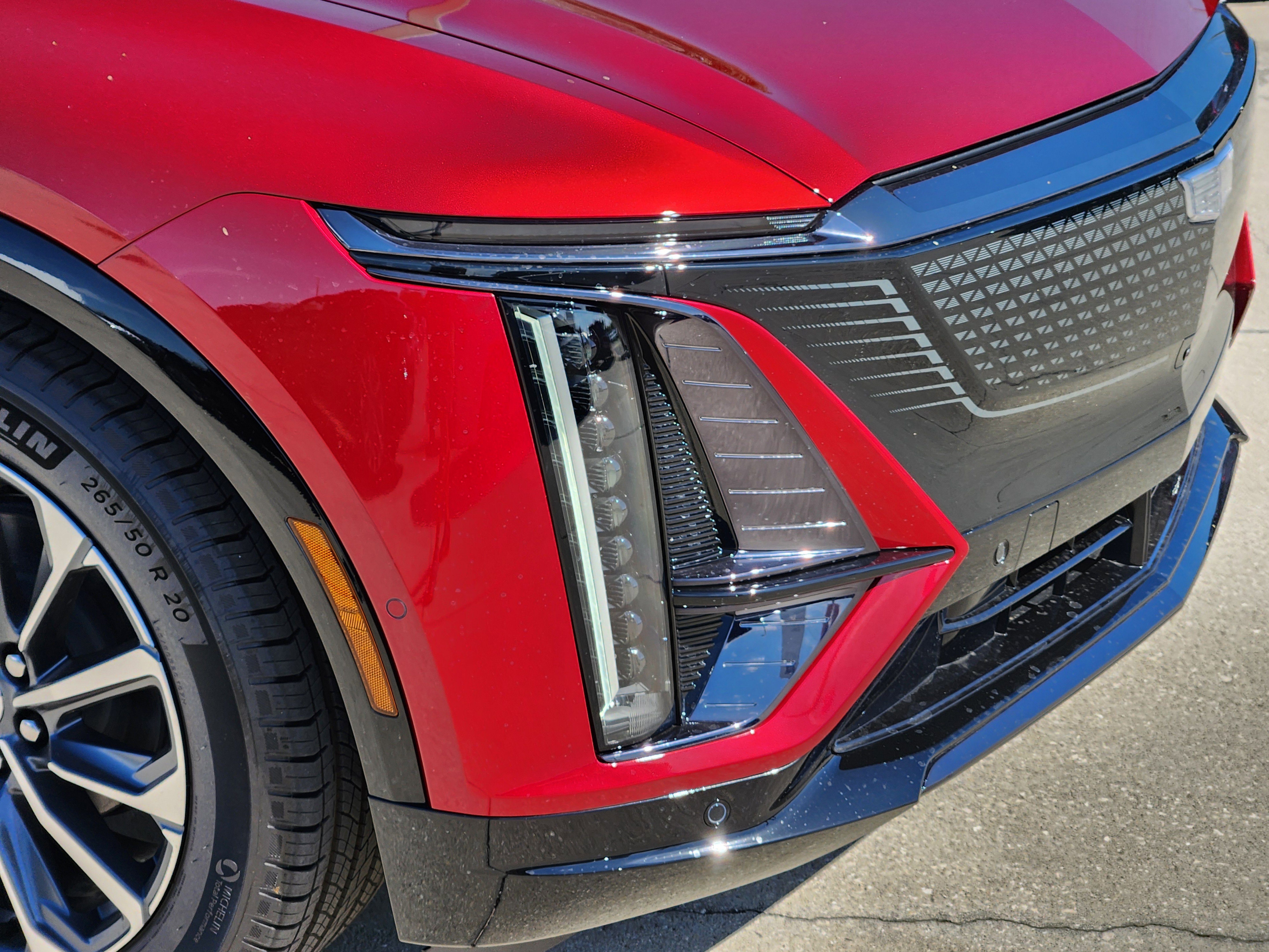 New 2025 Cadillac Lyriq Sport RWD image 9