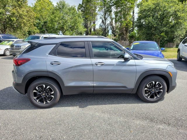 Used 2021 Chevrolet TrailBlazer LT w/ Convenience Package FWD image 9