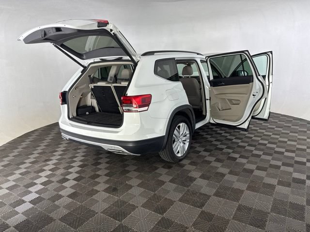 Used 2020 Volkswagen Atlas SE w/ Panoramic Sunroof Package FWD image 17