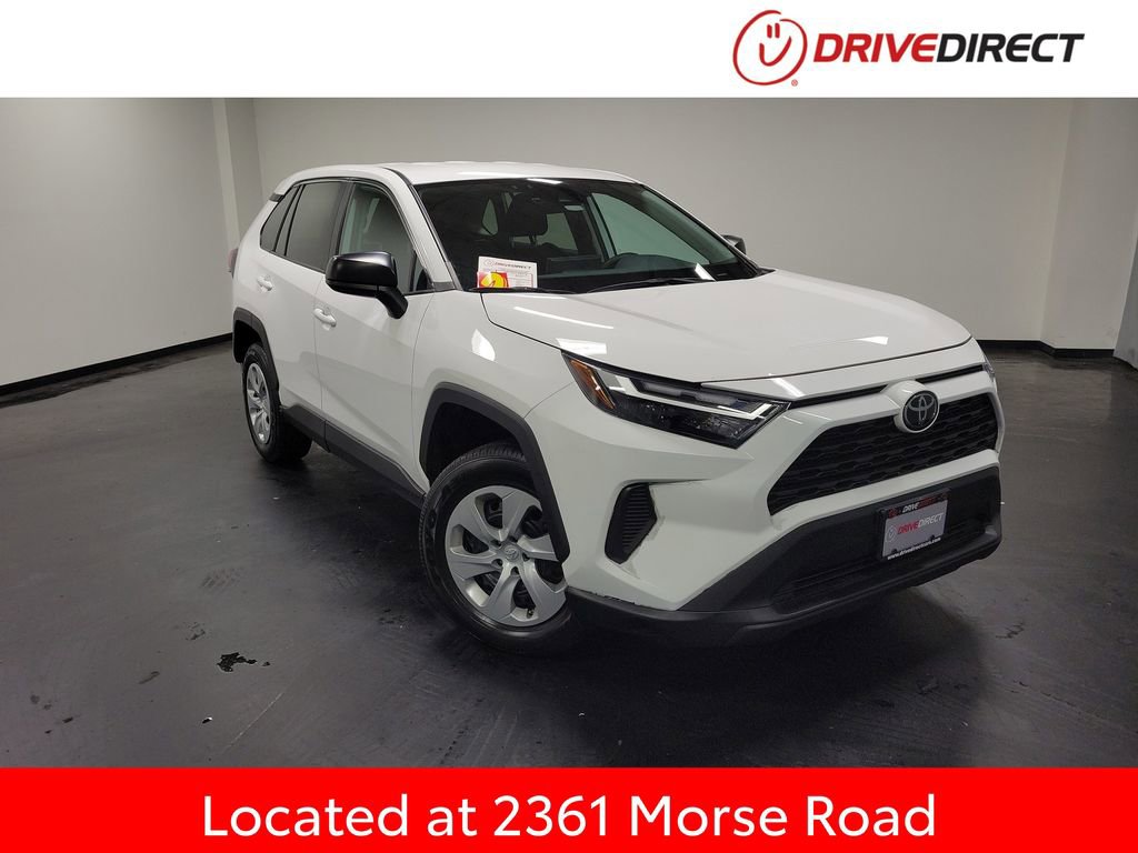 Used 2023 Toyota RAV4 LE image 1