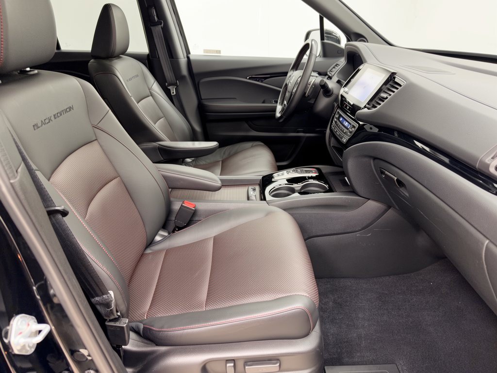 Used 2023 Honda Ridgeline Black Edition image 30