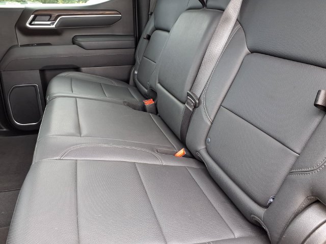 Used 2025 GMC Sierra 1500 SLT AWD/4WD image 7