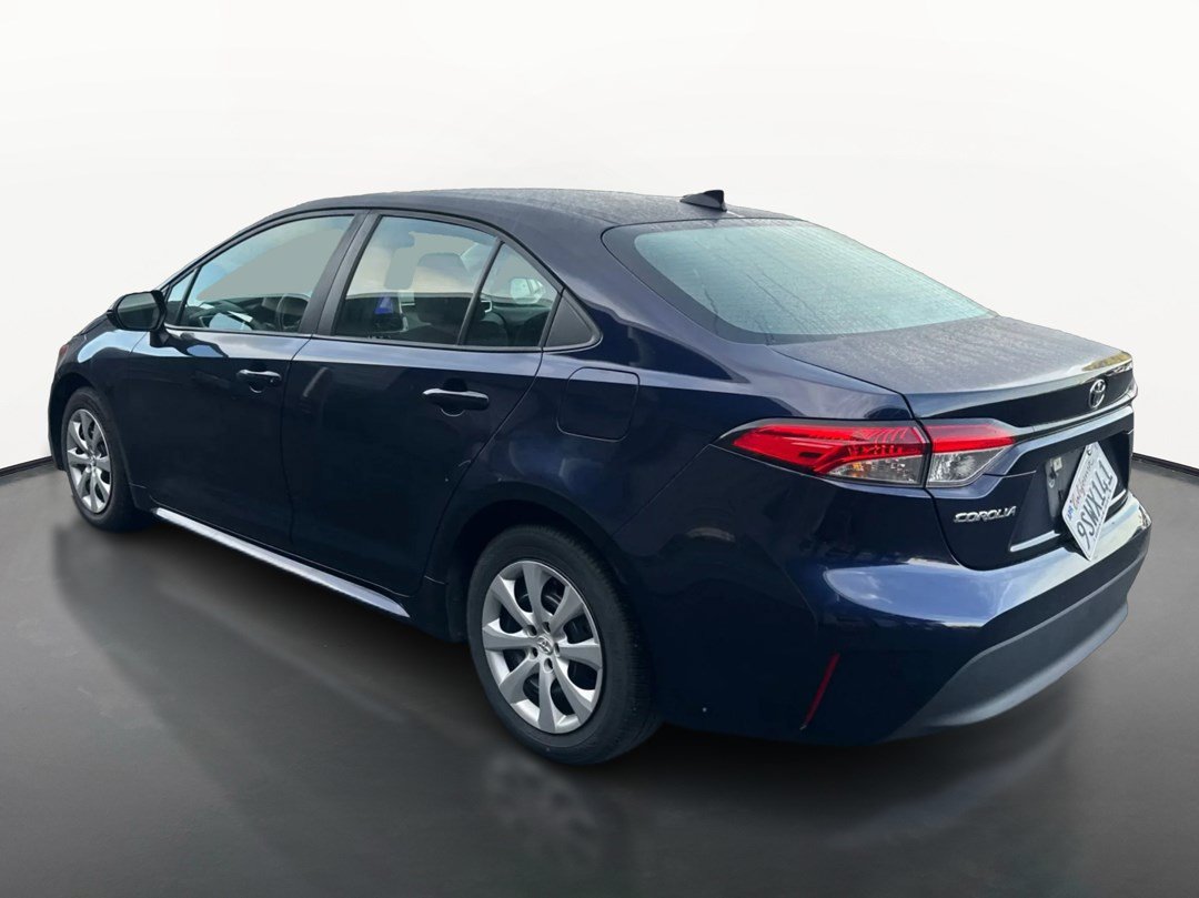 Used 2025 Toyota Corolla LE FWD image 5