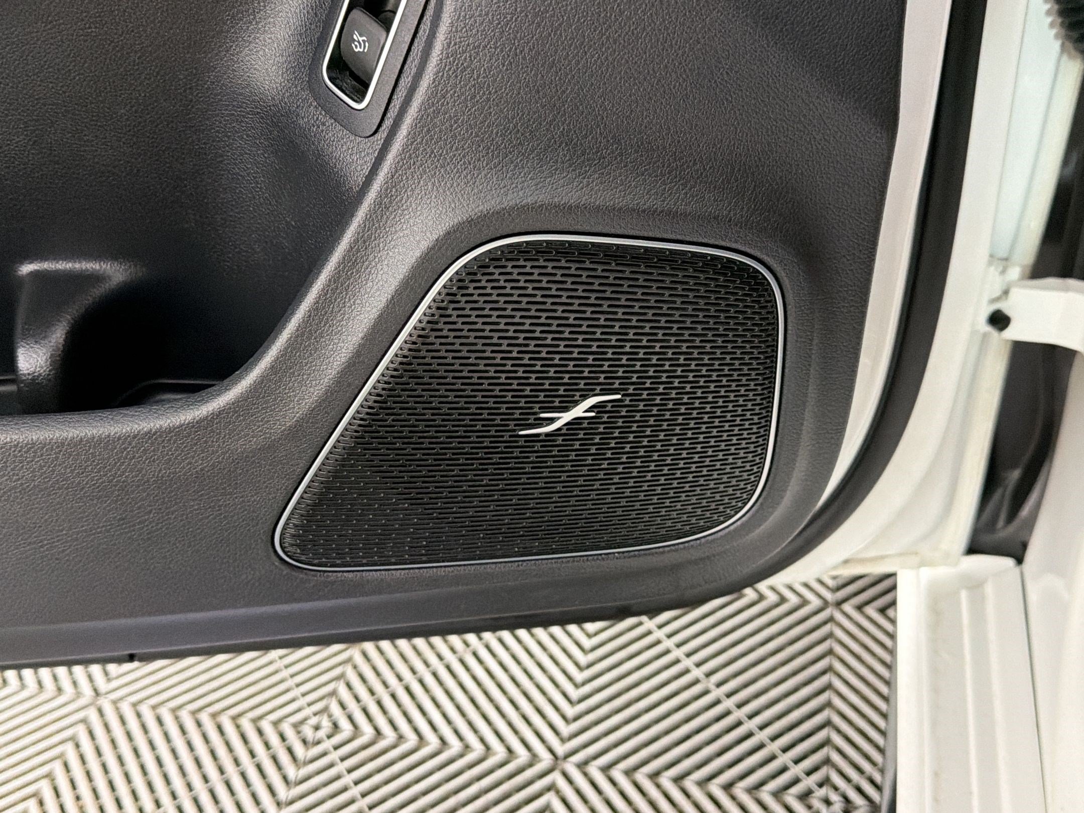 Certified 2022 Mercedes-Benz CLA 45 AMG 4MATIC image 28
