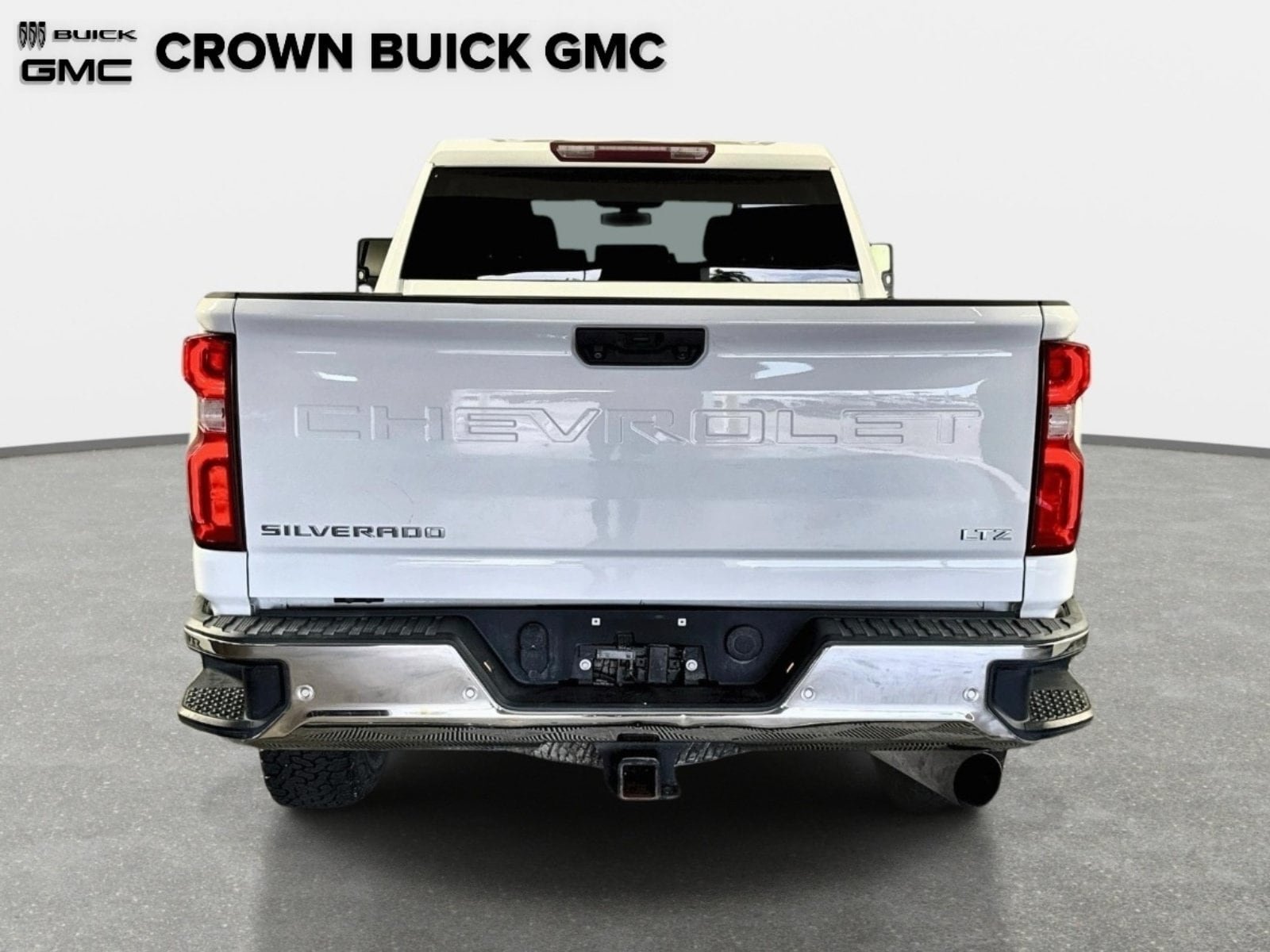 Used 2022 Chevrolet Silverado 2500 LTZ w/ Safety Package AWD/4WD image 6