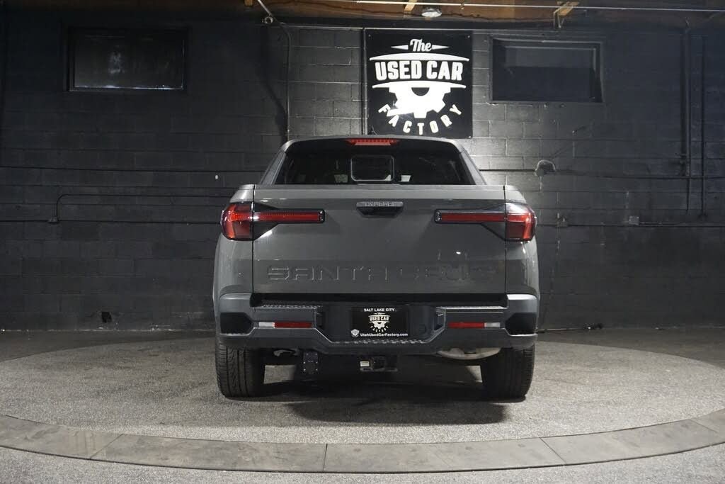 Used 2022 Hyundai Santa Cruz SEL w/ Activity Package FWD image 4