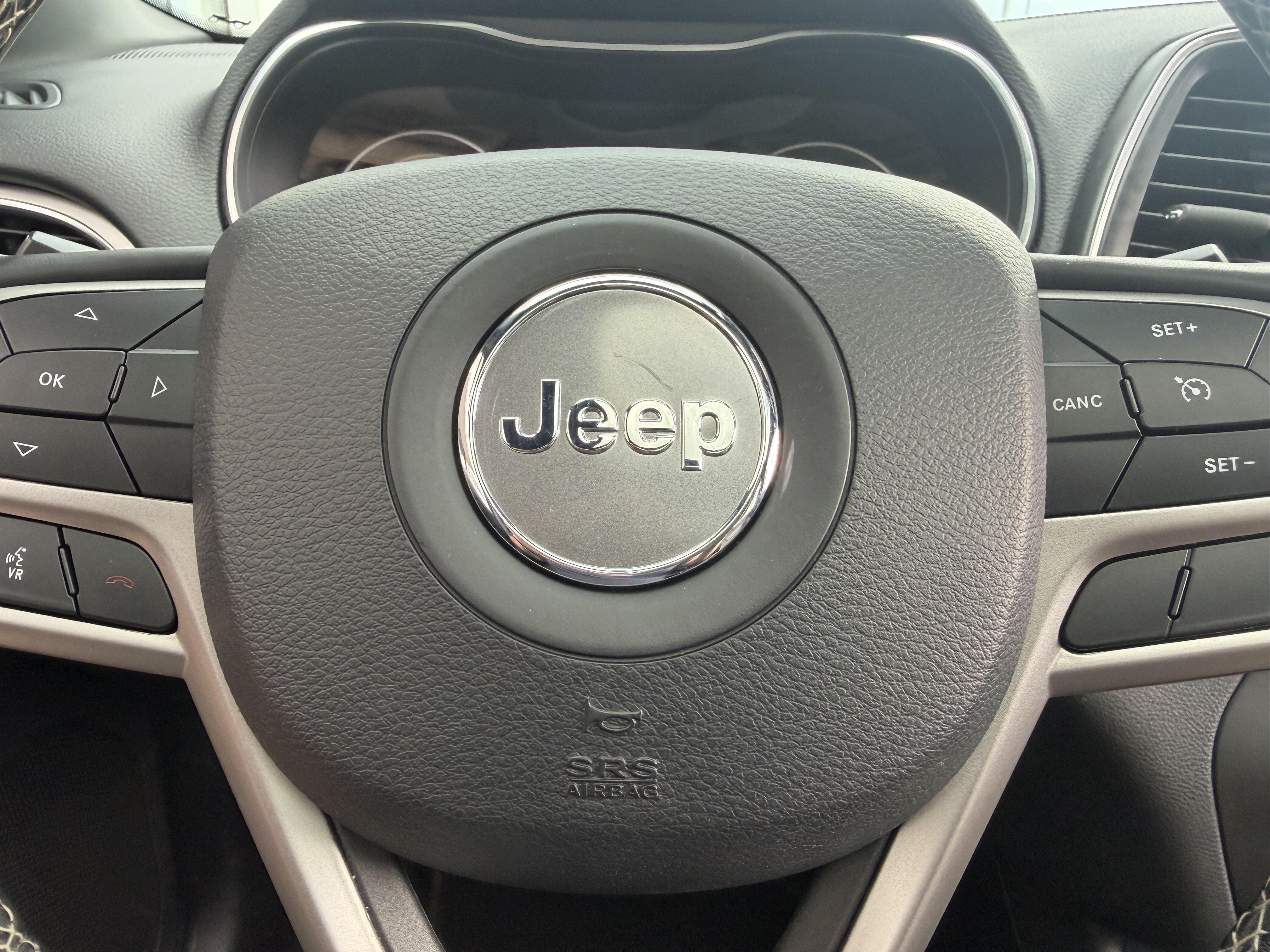 Used 2021 Jeep Cherokee Latitude Lux 80th Anniv w/ Quick Order Package 2YU 80th AWD/4WD image 43