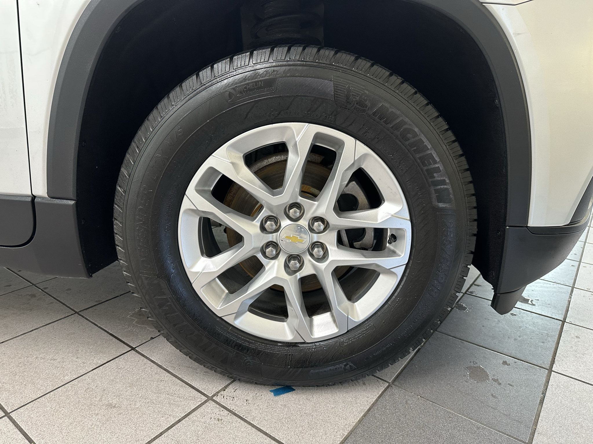 Used 2018 Chevrolet Traverse LS FWD image 13