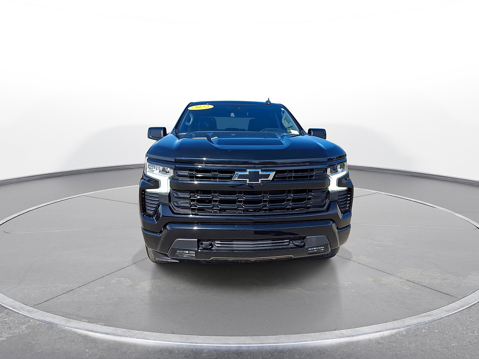 Used 2022 Chevrolet Silverado 1500 RST AWD/4WD image 3