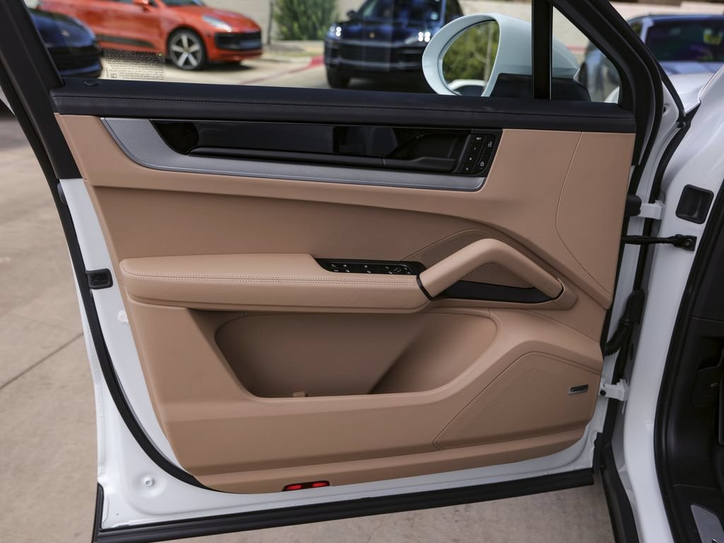New 2026 Porsche Cayenne S AWD/4WD image 31