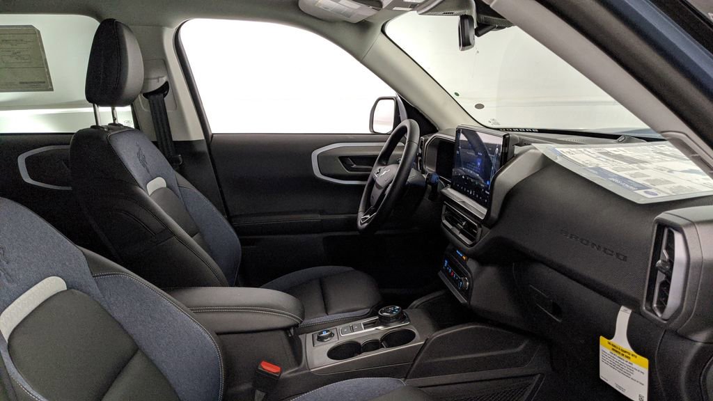 New 2025 Ford Bronco Sport Outer Banks w/ Outer Banks Tech Package+ image 38