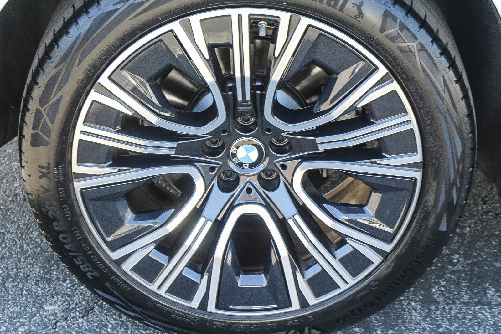 Used 2025 BMW X3 xDrive30i w/ Premium Package image 11