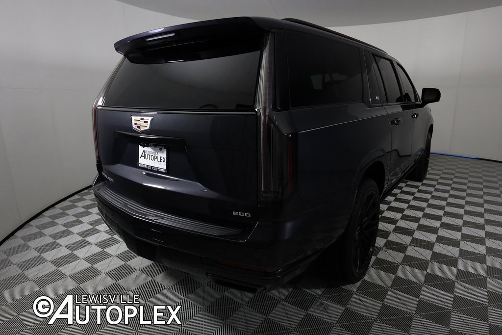 Used 2025 Cadillac Escalade ESV Sport Platinum image 5