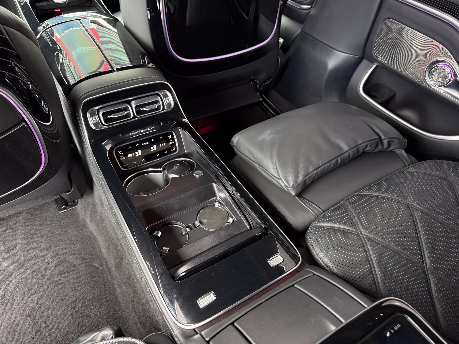 Used 2021 Mercedes-Benz Maybach S 580 4MATIC image 33