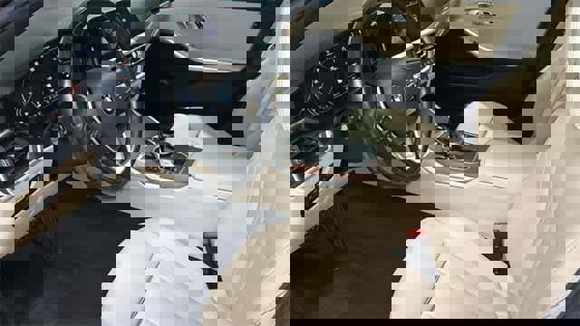 Used 2021 BMW 330i xDrive Sedan w/ Driving Assistance Package image 2