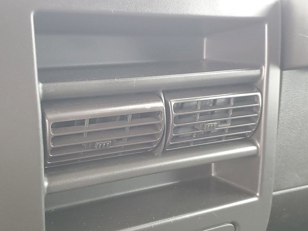 Used 2024 Chevrolet Express 2500 w/ Driver Convenience Package image 15