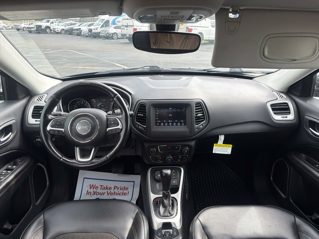 Used 2021 Jeep Compass Latitude w/ Convenience Group AWD/4WD image 19