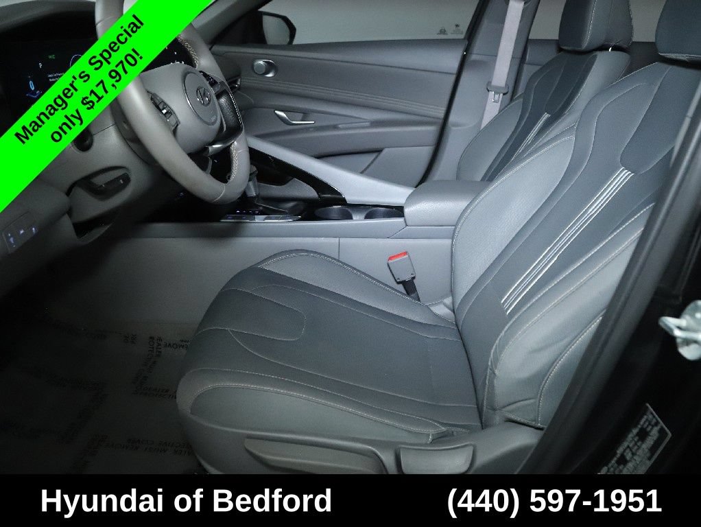 Used 2023 Hyundai Elantra SEL w/ Convenience Package FWD image 19
