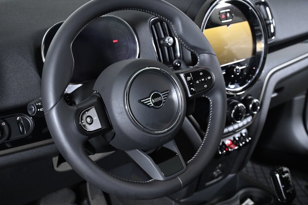 Certified 2024 MINI Cooper Countryman S FWD image 12