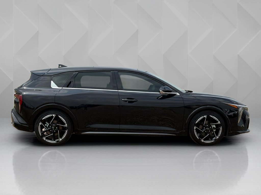 New 2026 Kia K4 GT-Line Turbo w/ GT-Line Premium Package FWD image 4