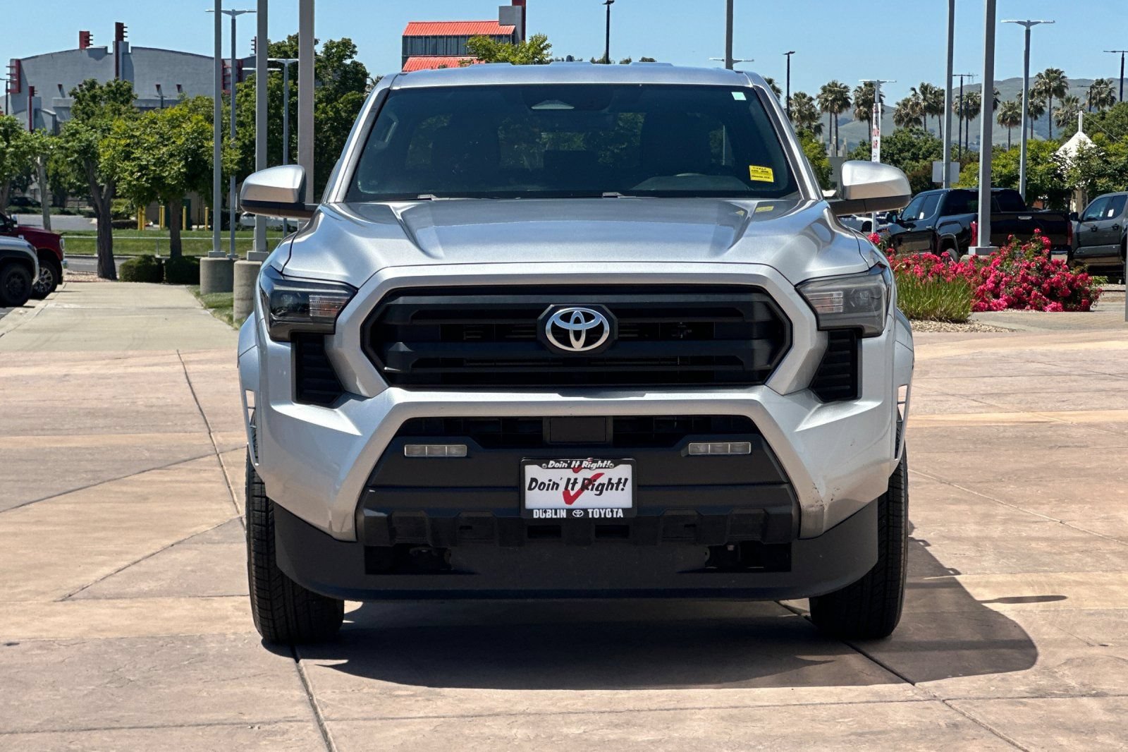 Used 2024 Toyota Tacoma SR5 AWD/4WD image 10