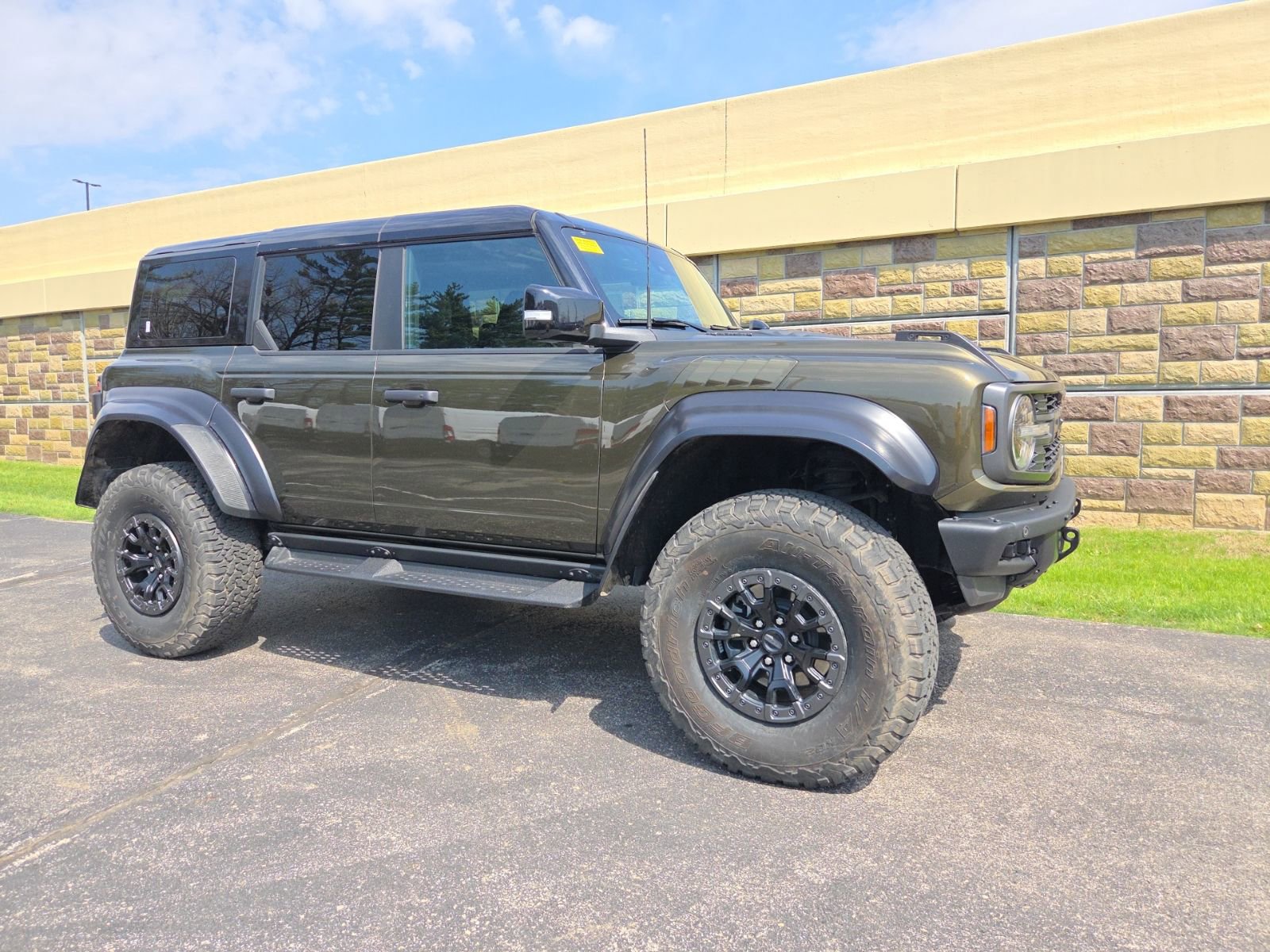 Used 2024 Ford Bronco Raptor image 2
