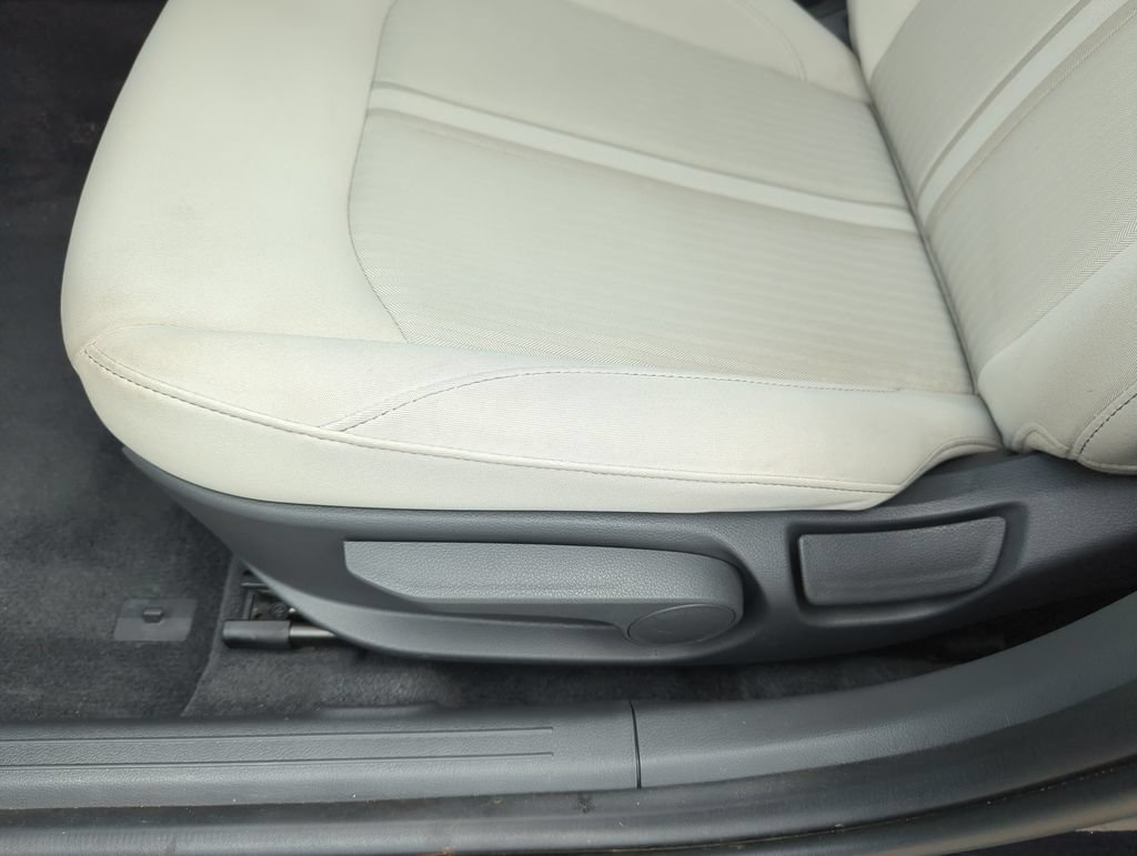 Used 2025 Hyundai Sonata SE FWD image 33