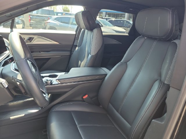 Certified 2024 Cadillac Lyriq Tech RWD image 25