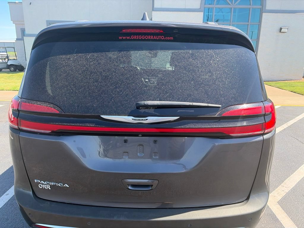 Used 2021 Chrysler Pacifica Touring-L FWD image 6