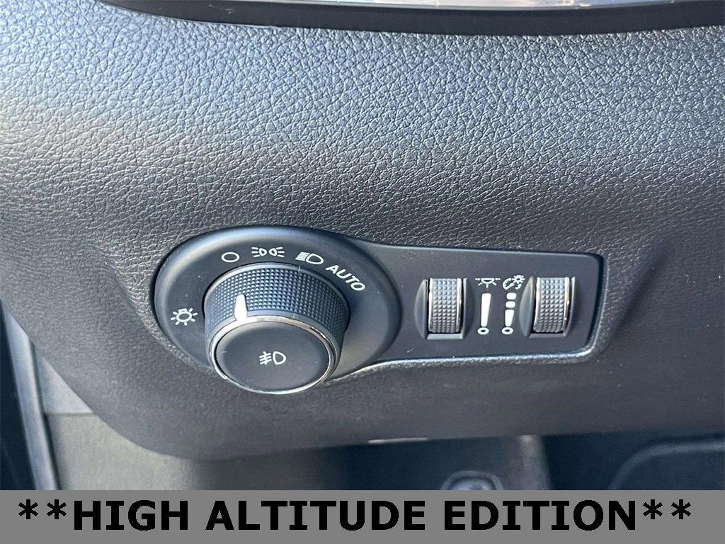 Used 2022 Jeep Compass High Altitude image 18
