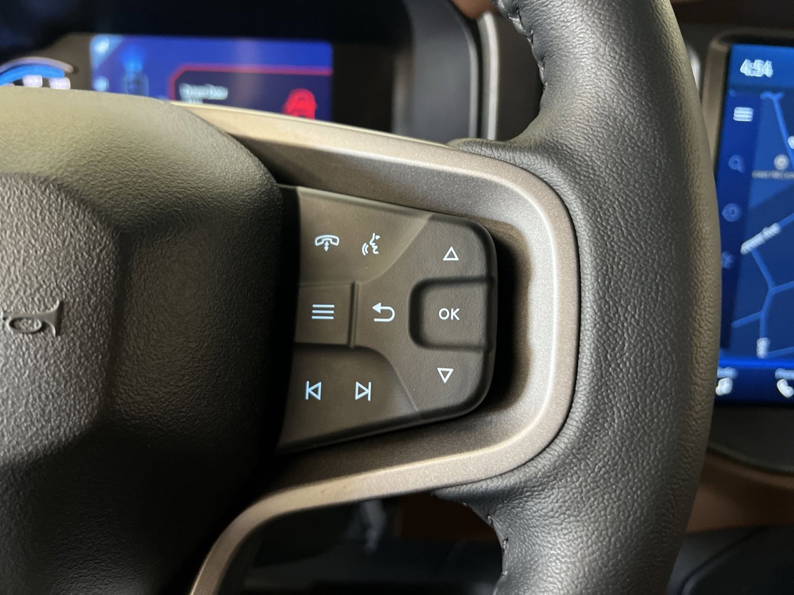 Used 2024 Ford Bronco Outer Banks image 37