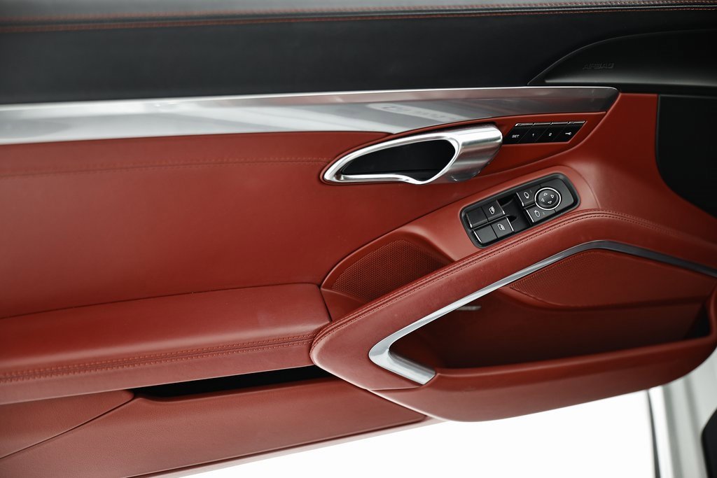 Certified 2015 Porsche 911 Targa 4S image 19
