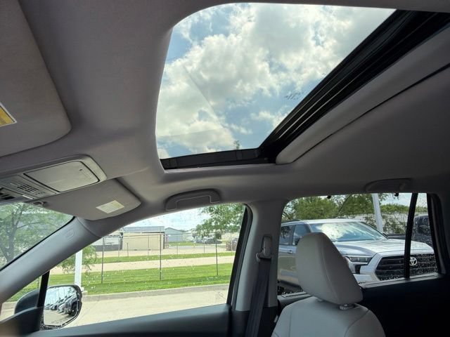 Used 2022 Honda Pilot Special Edition image 9