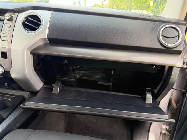 Used 2017 Toyota Tundra SR5 w/ SR5 Upgrade Package RWD image 10