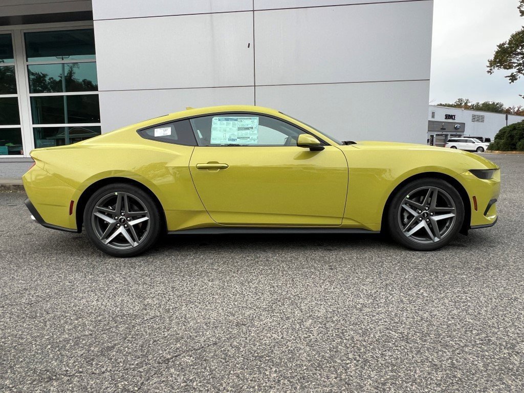 New 2025 Ford Mustang Coupe image 3