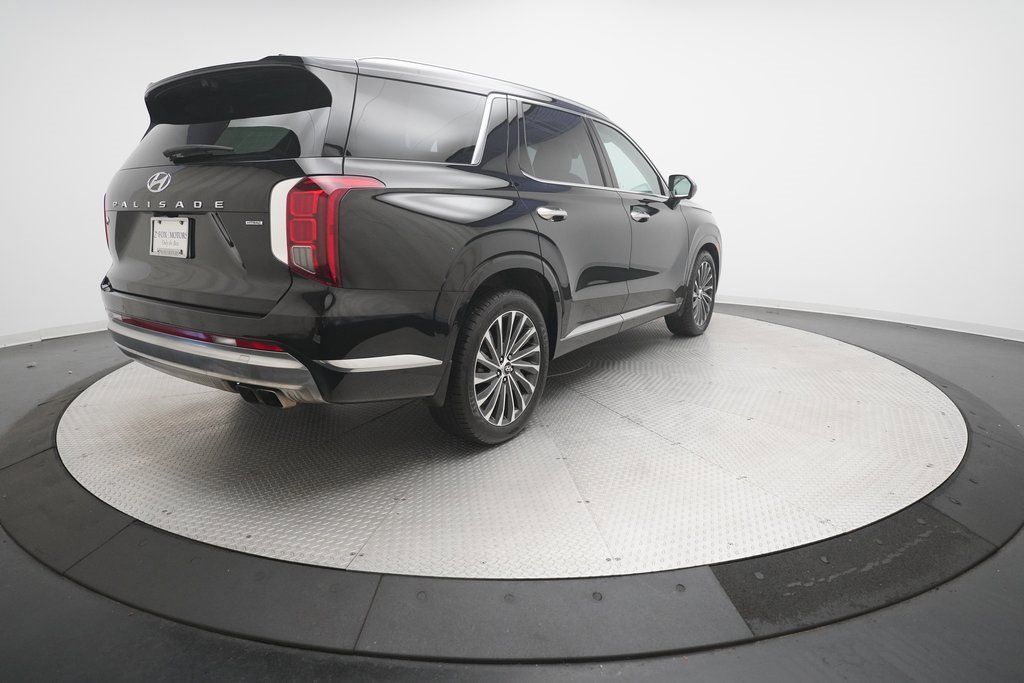 Used 2023 Hyundai Palisade Calligraphy w/ Winter Package image 38