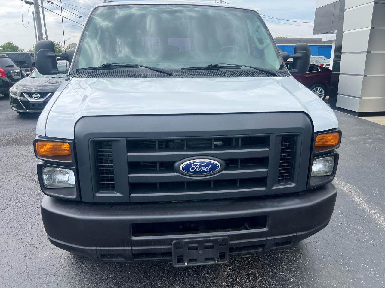 Used 2014 Ford E-350 and Econoline 350 Extended Super Duty RWD image 11