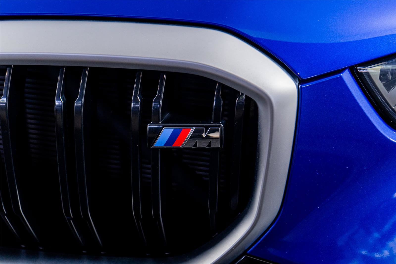 Used 2025 BMW X5 M60i AWD/4WD image 26