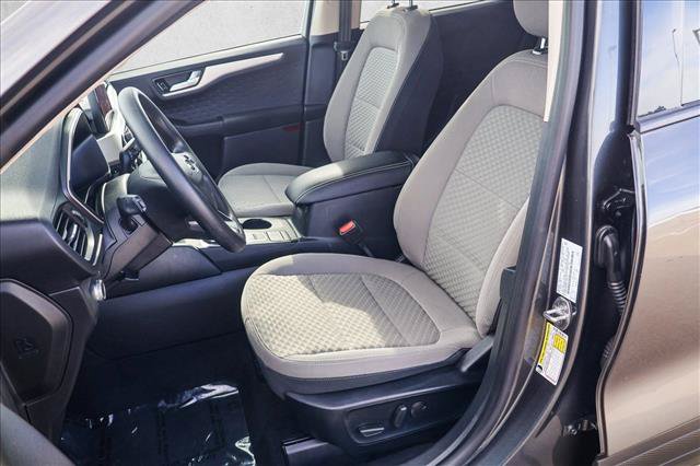 Used 2020 Ford Escape SE FWD image 11
