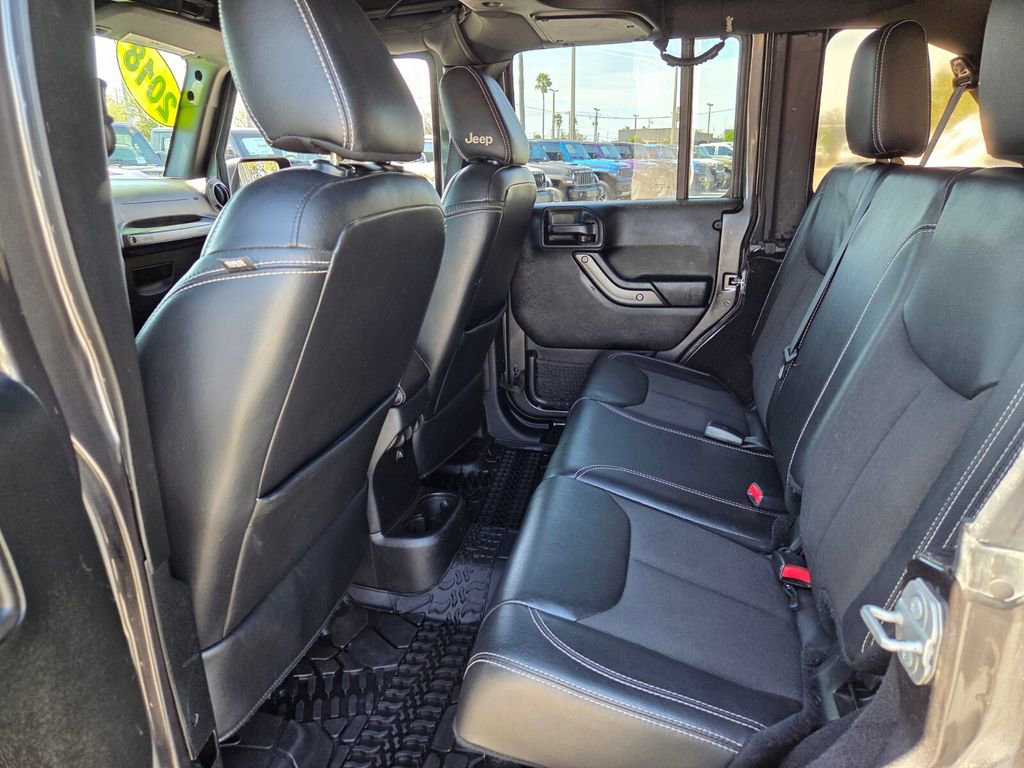 Used 2018 Jeep Wrangler Unlimited Sport AWD/4WD image 13