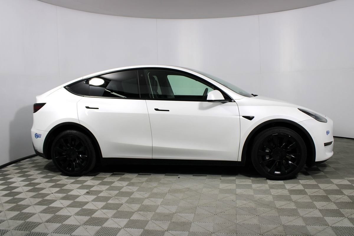 Used 2021 Tesla Model Y Long Range AWD/4WD image 35
