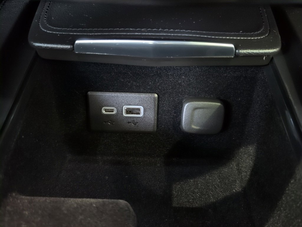 Used 2019 Cadillac XT4 Premium Luxury w/ Technology Package image 24