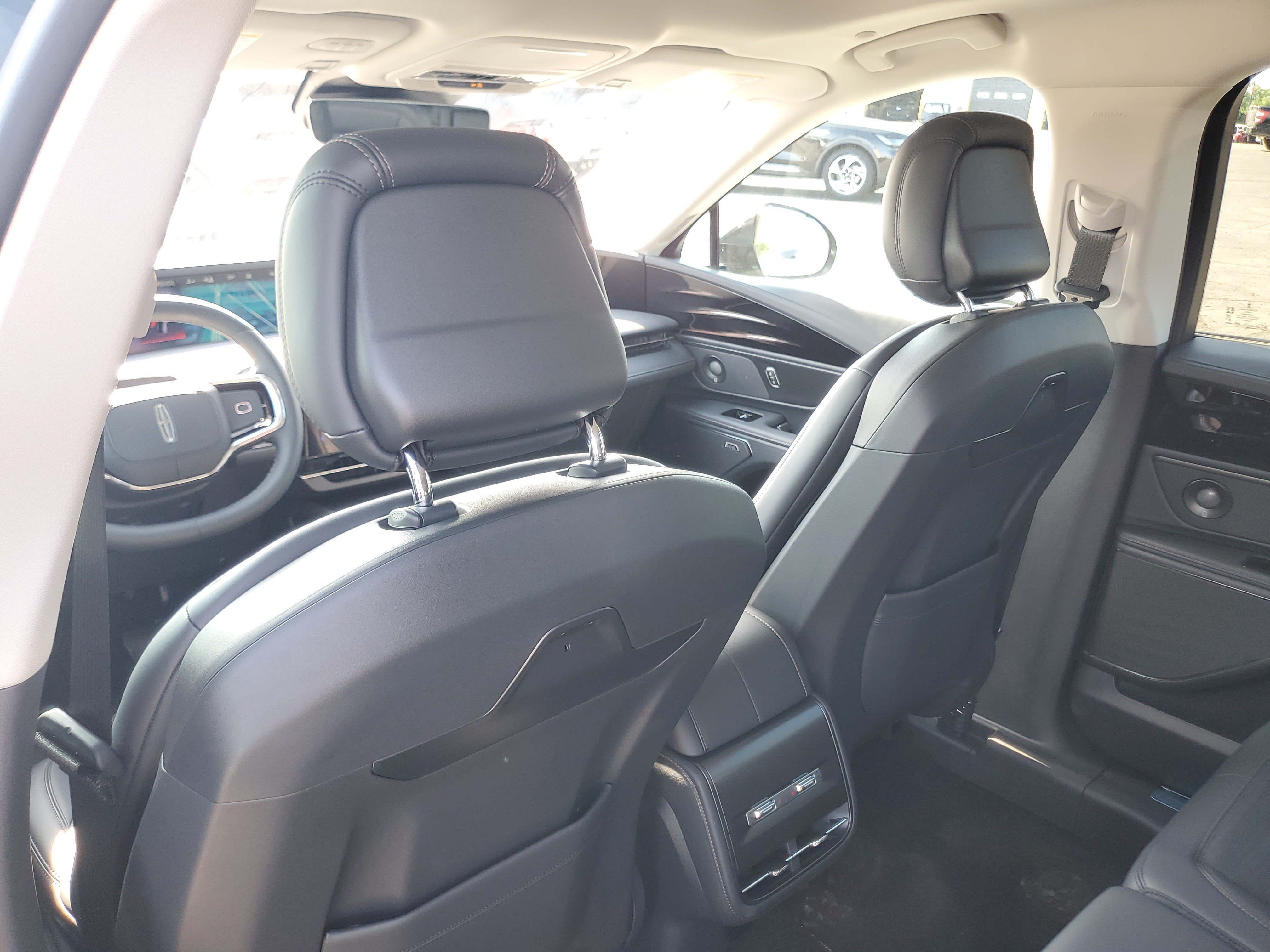 New 2026 Lincoln Nautilus Reserve w/ Jet Appearance Package AWD/4WD image 29