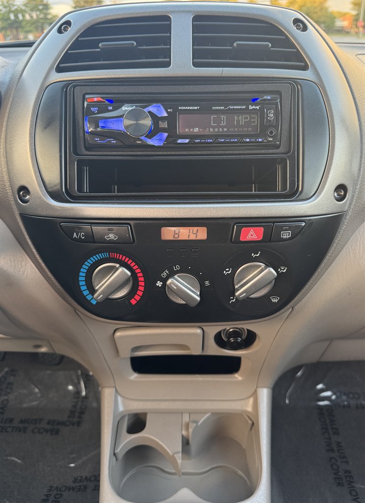 Used 2001 Toyota RAV4 4WD image 57
