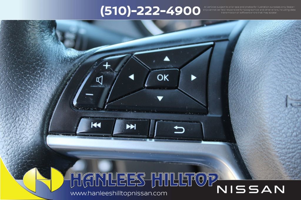 Used 2020 Nissan Rogue SV image 26