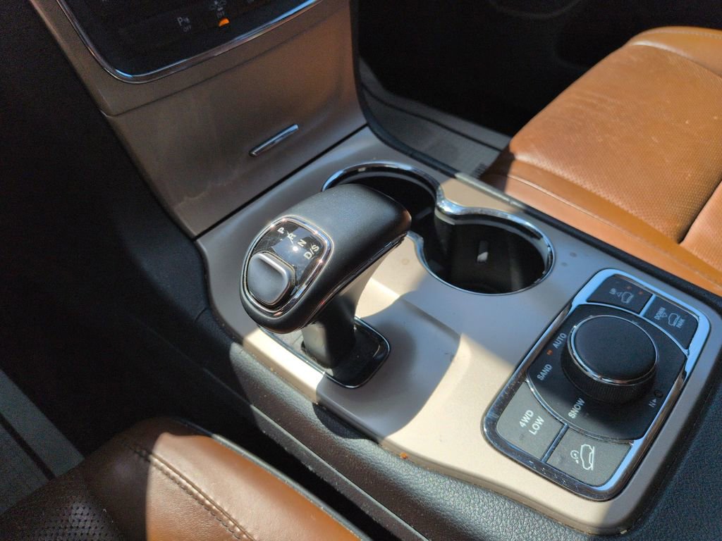 Used 2015 Jeep Grand Cherokee Summit AWD/4WD image 25